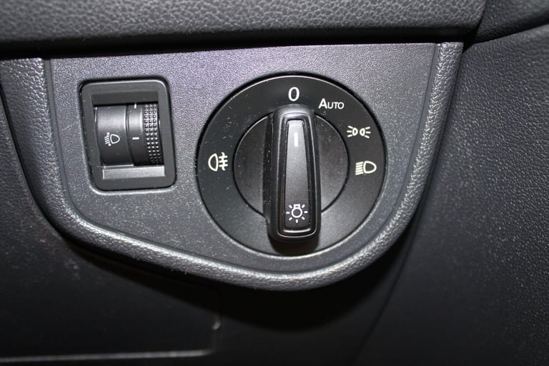 2018 Volkswagen Polo 1.0 TSI SE Euro 6 (s/s) 5dr HATCHBACK Petrol Manual