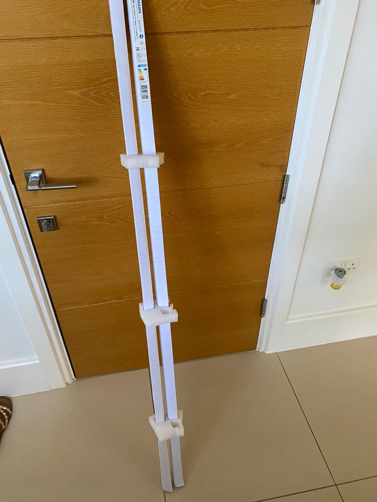 image for NEW and unused  -  2 x 5 Feet LED Philips Lighting Tubes