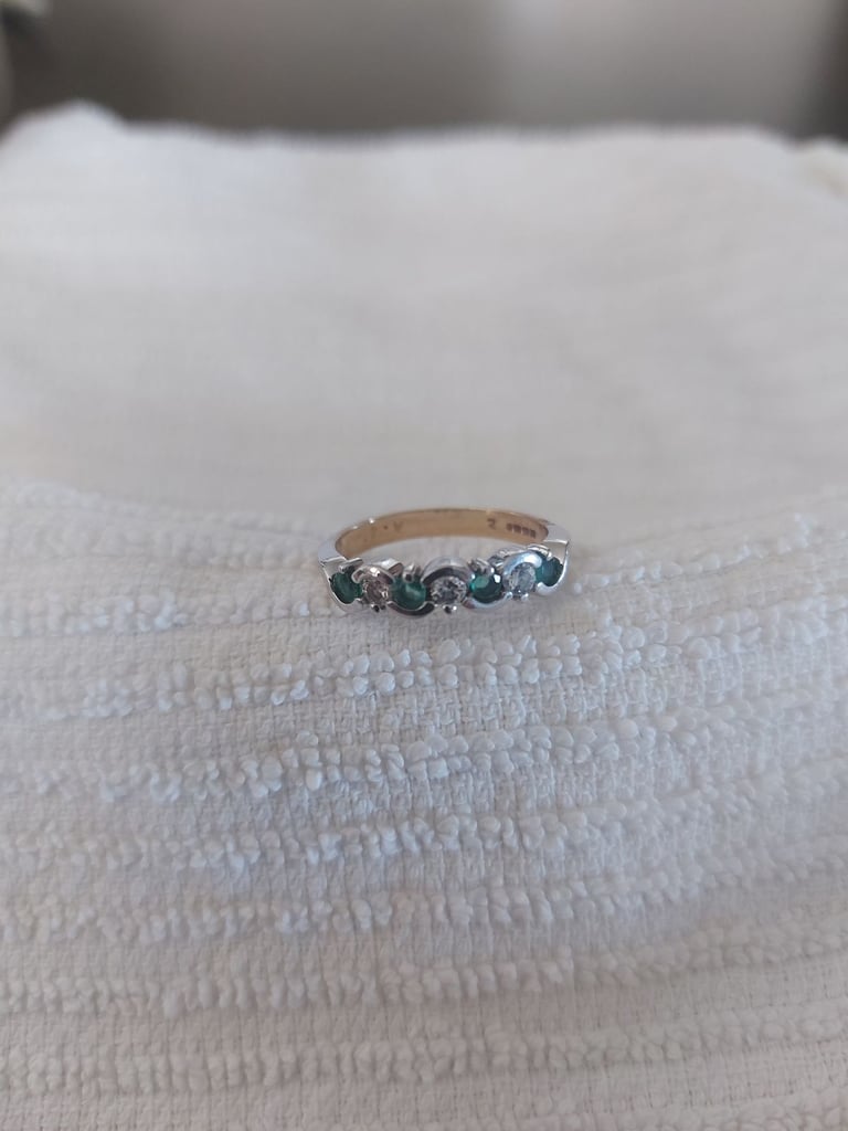 9ct (White & Yellow Gold) Diamond & Emerald Ring.