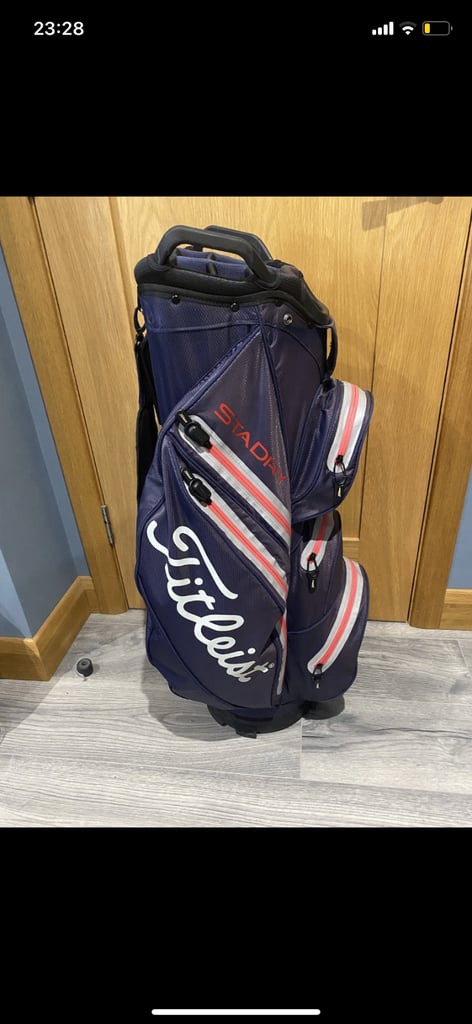 Titleist Steady Dry Cart Bag. Navy/Red. 