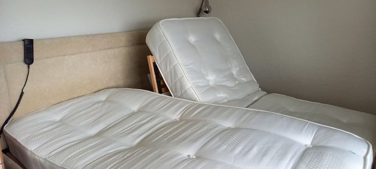 linked twin electric rise and recline bed - kingsize