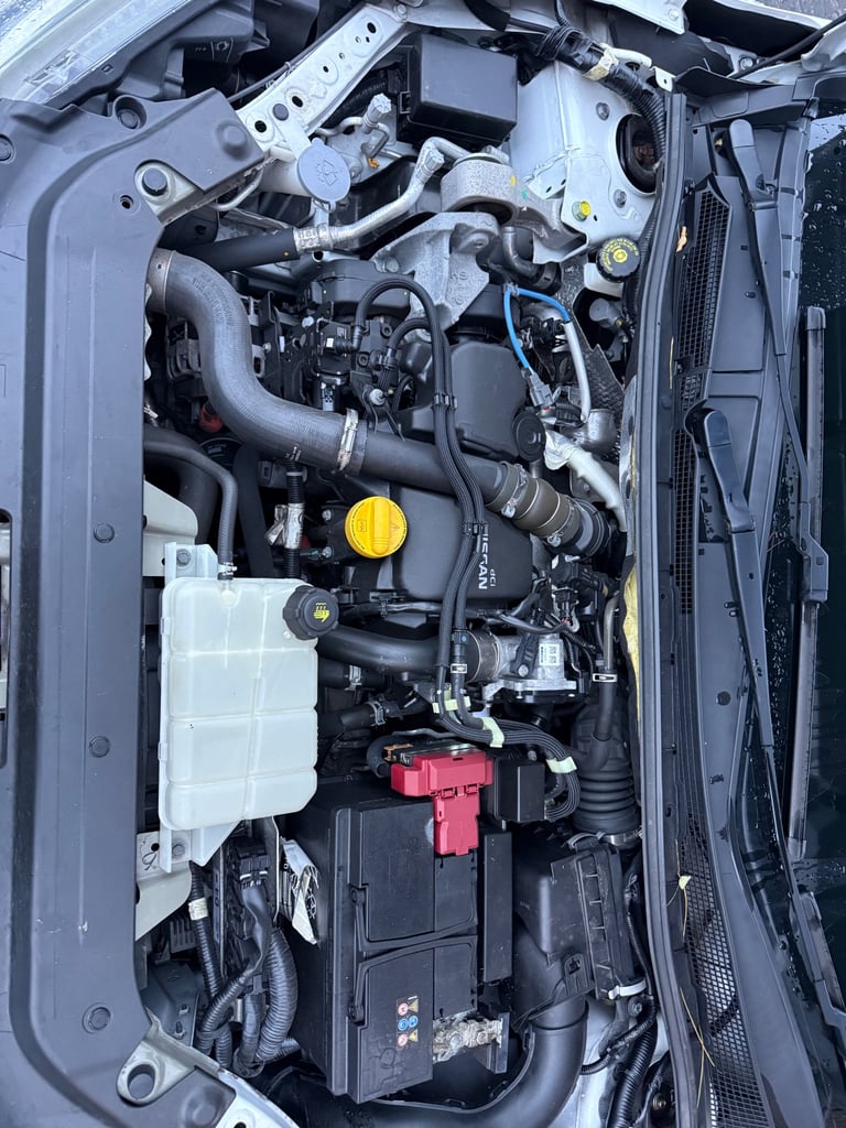 Nissan, PULSAR, Hatchback, 2016, Manual, 1461 (cc), 5 doors