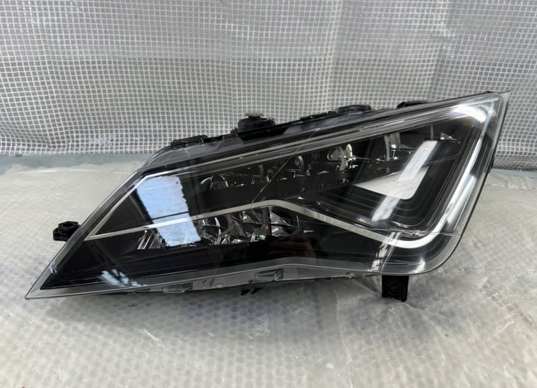 Headlight seat Leon 3 facelift led Complete 
