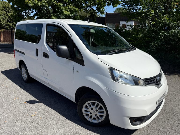 image for ✿2017/66 Nissan NV200 1.5 DCI 110 Acenta Combi, White ✿ONE OWNER ✿SAT NAV✿