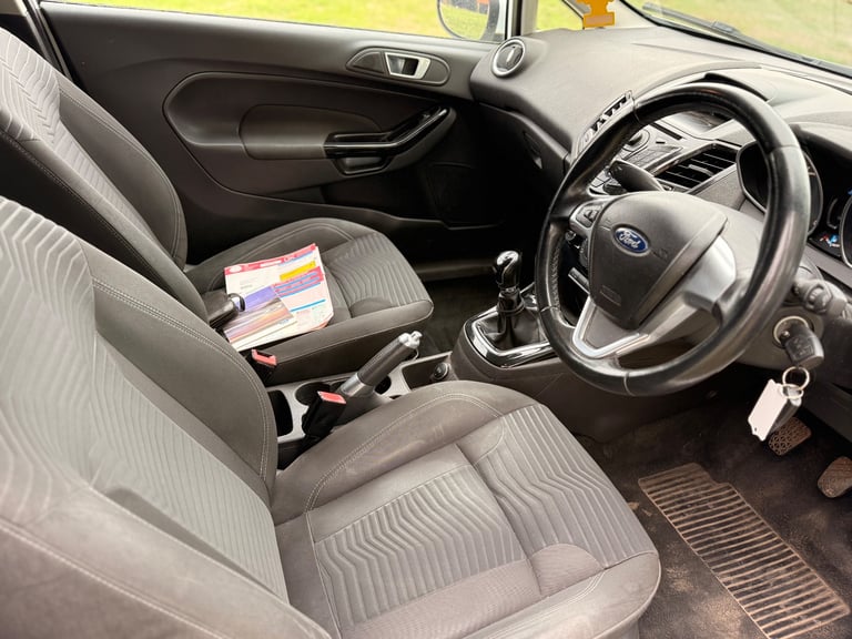 2014 FORD FIESTA ZETEC 1.0 - LONG MOT - £20 ANNUAL ROAD TAX