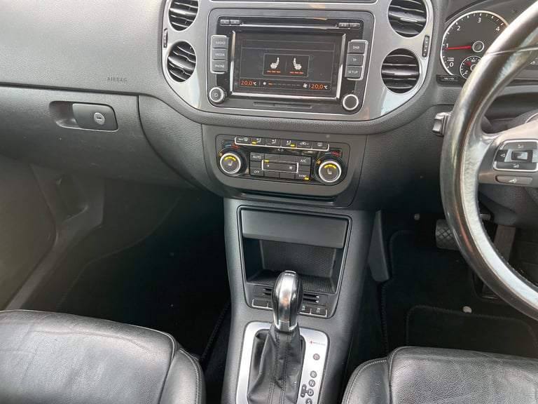 Volkswagen, TIGUAN, 4motion dsg, 2012, Semi-Auto, 1968 (cc), 5 doors