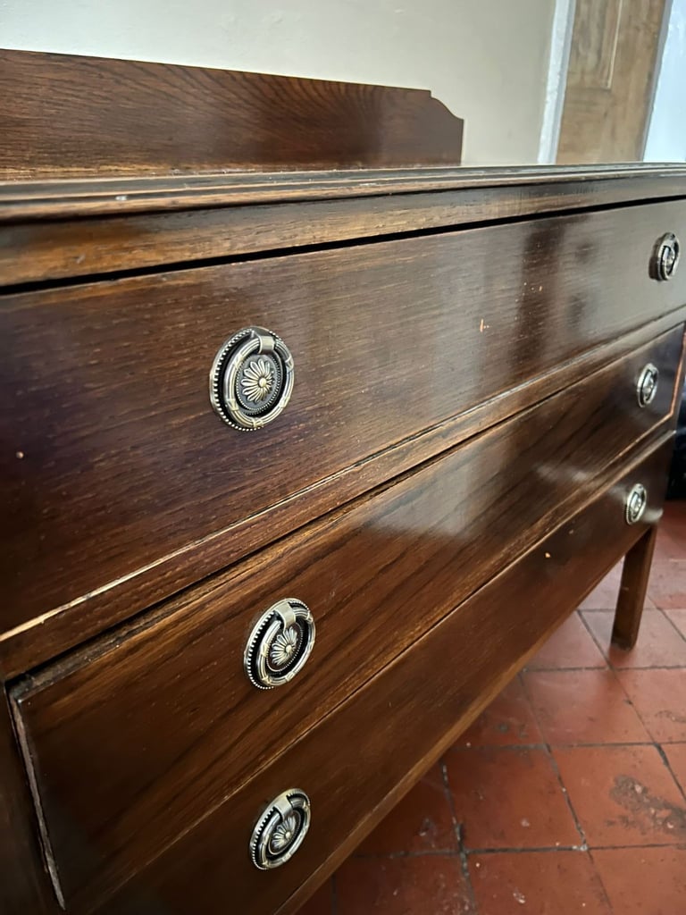 Vintage Chest of Drawers