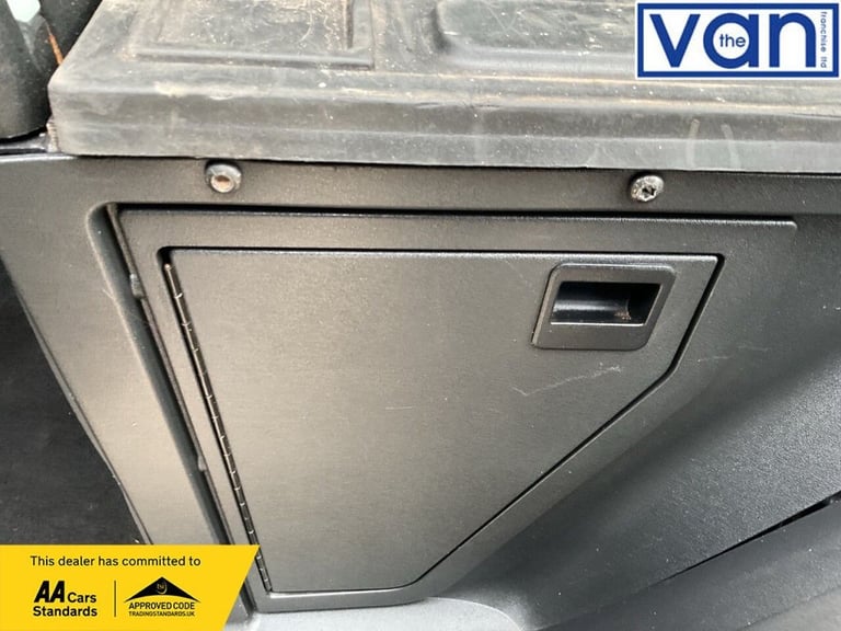 2020 Land Rover Discovery 3.0 SD V6 HSE SUV 5dr Diesel Auto 4WD Euro 6 (s/s) (306 ps) SUV Diesel ...