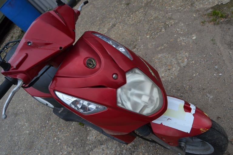 SYM Symply 125cc Scooter non runner for spares or repair