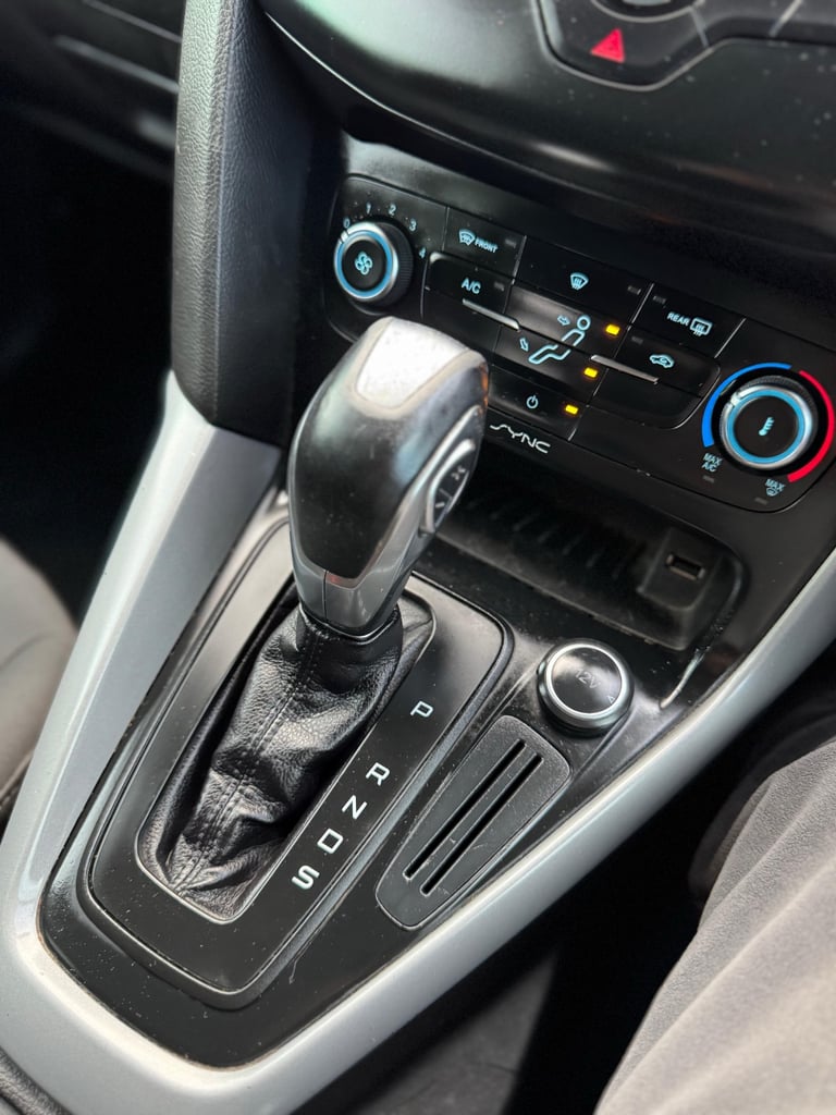 Ford, FOCUS, Hatchback, 2015, Semi-Auto, 1596 (cc), 5 doors