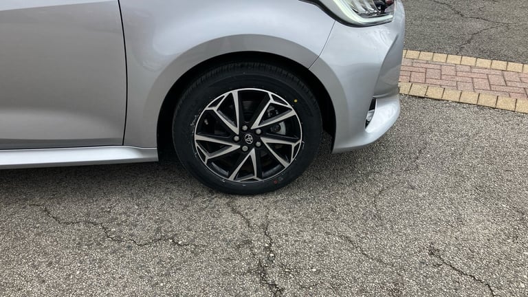 2023 Toyota Yaris 1.5 Hybrid Design 5dr CVT Hybrid Hatchback Hatchback Hybrid Automatic
