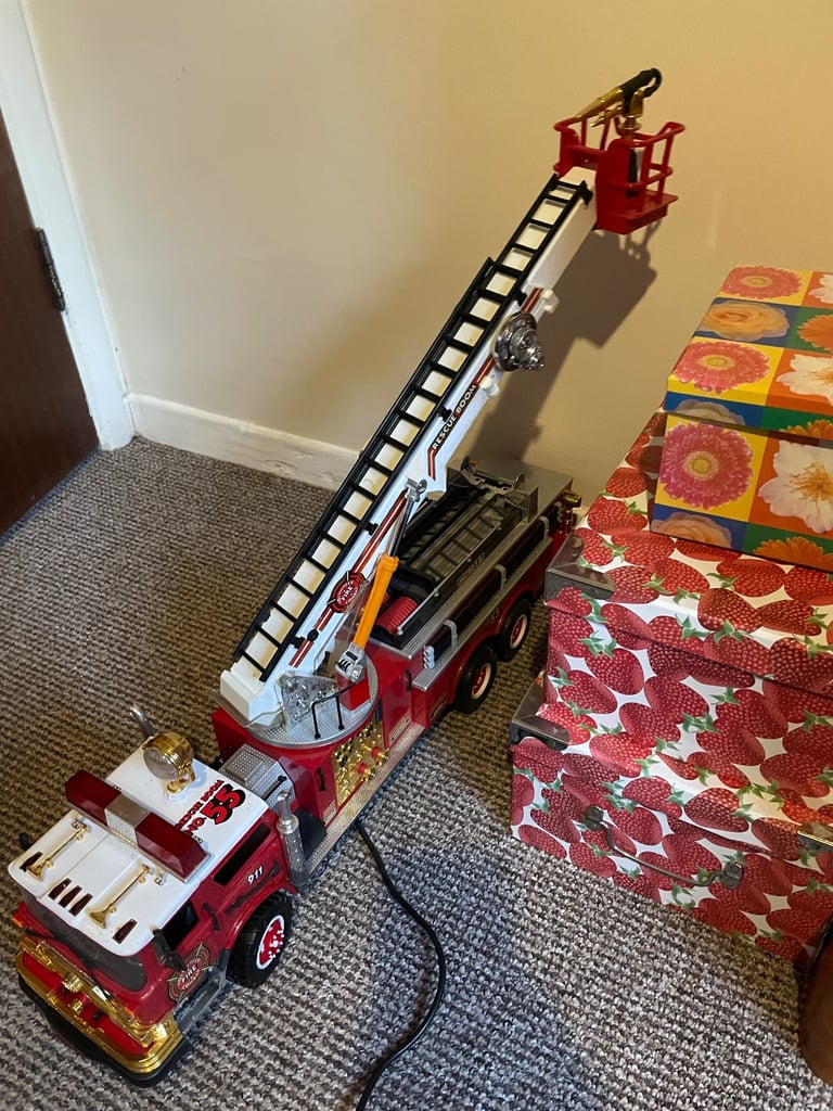 image for Fire engines, lots of vintage games , jigsaw 