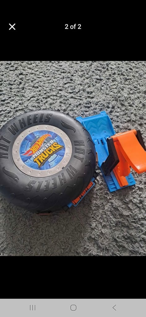 Hot wheels tyre truck