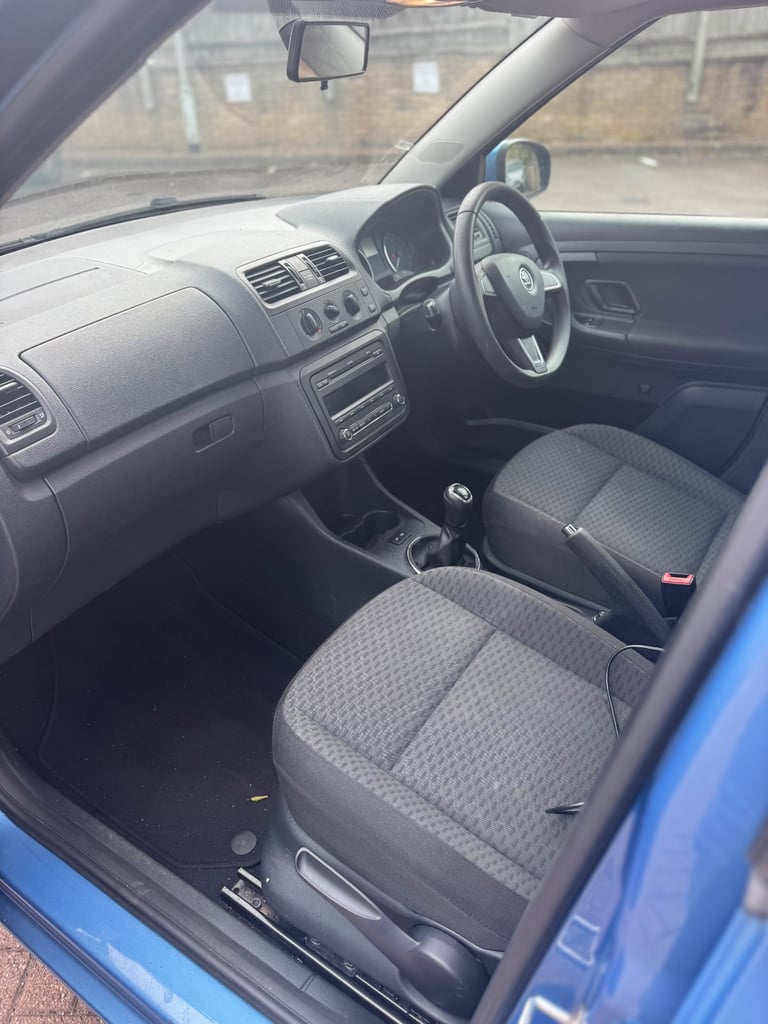 Skoda, FABIA, Hatchback, 2014, Manual, 1598 (cc), 5 doors