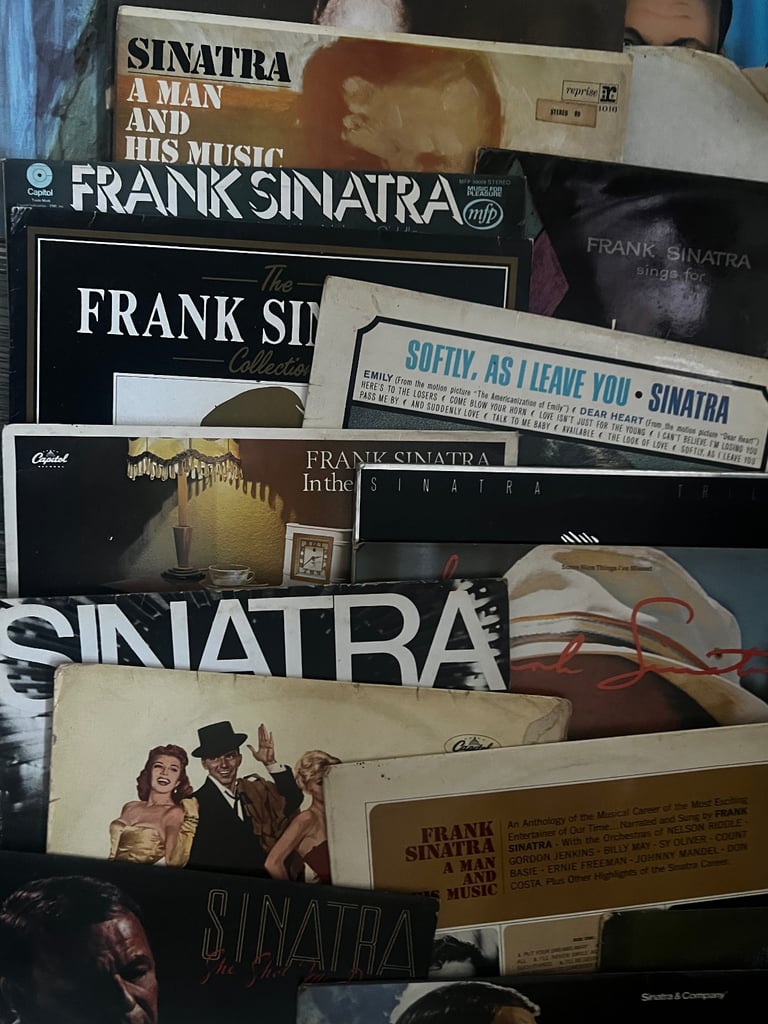 35 Frank Sinatra vinyls 5 other artists 