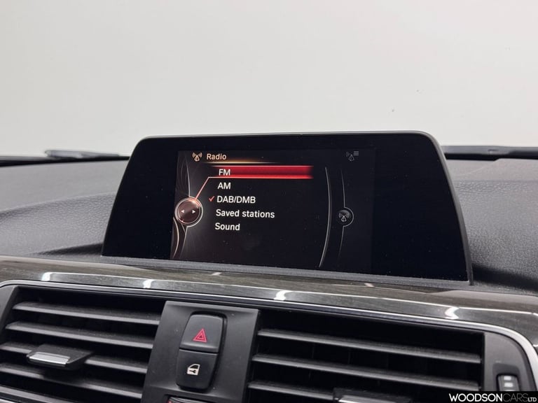 2016 BMW 3 Series 2.0 320i Luxury Saloon 4dr Petrol Auto xDrive Euro 6 (s/s) (184 ps) Saloon Petr...