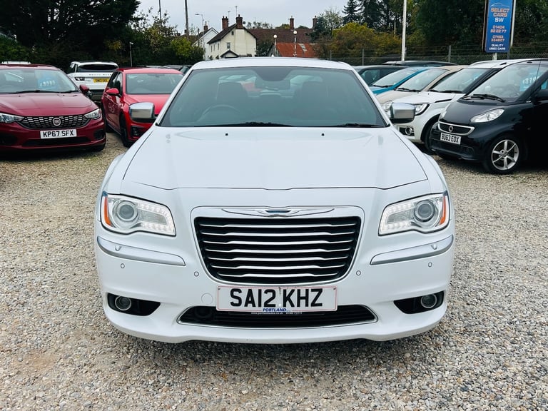 2012 Chrysler 300C 3.0 CRD V6 Executive Saloon 4dr Diesel Auto Euro 5 (236 bhp)