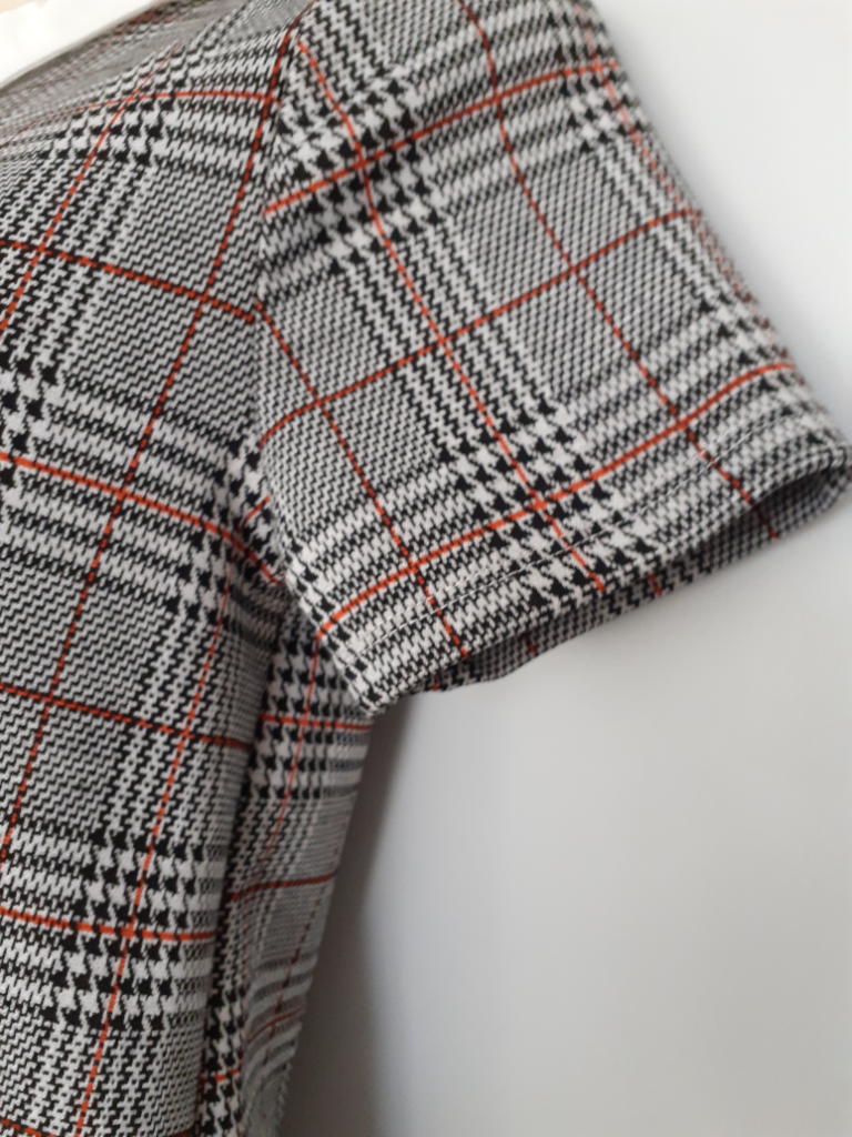 PRIMARK TUNIC - SIZE 6 ( generous fit)