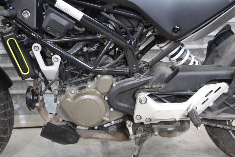 2022 22 Husqvarna SVARTPILEN 125 + ABS NAKED LEARNER LEGAL TRADE SALE NEW MOT 1K