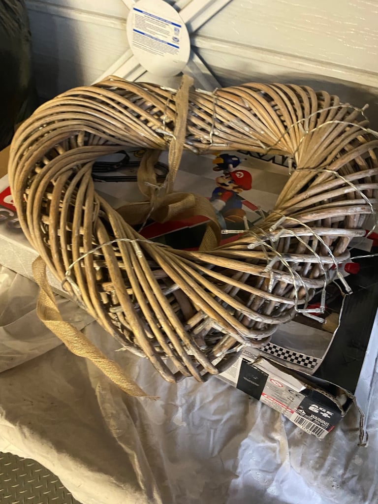 image for Large Whicker heart wreath 