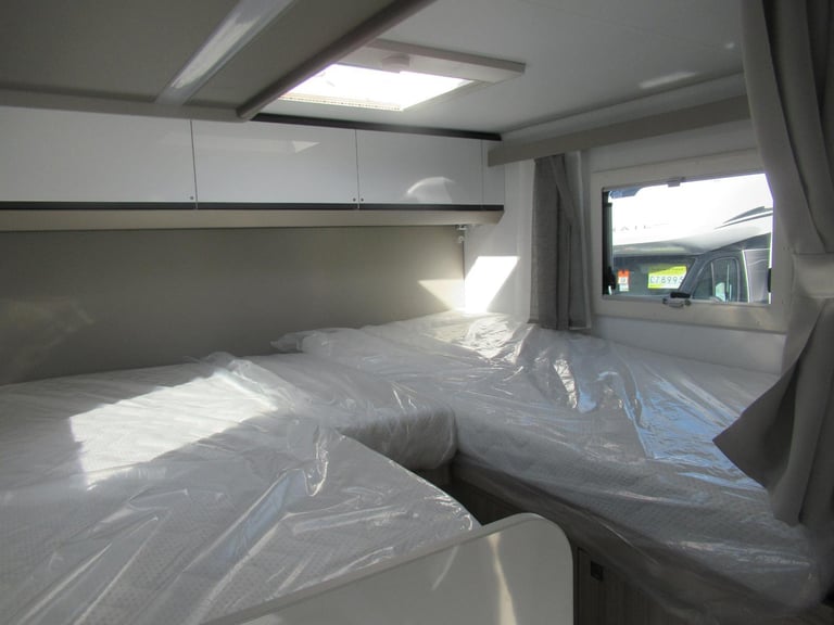 Adria Compact Supreme SL 2.2 Diesel 140BHP Automatic