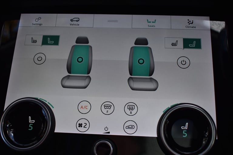 2017 Land Rover Range Rover Velar HSE+MEGA SPECIFICATION!!! Estate Diesel Automatic