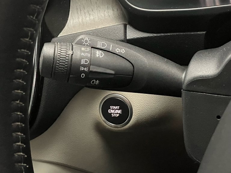 2020 Volvo XC40 2.0 B4P Inscription Pro 5dr Auto Estate Automatic