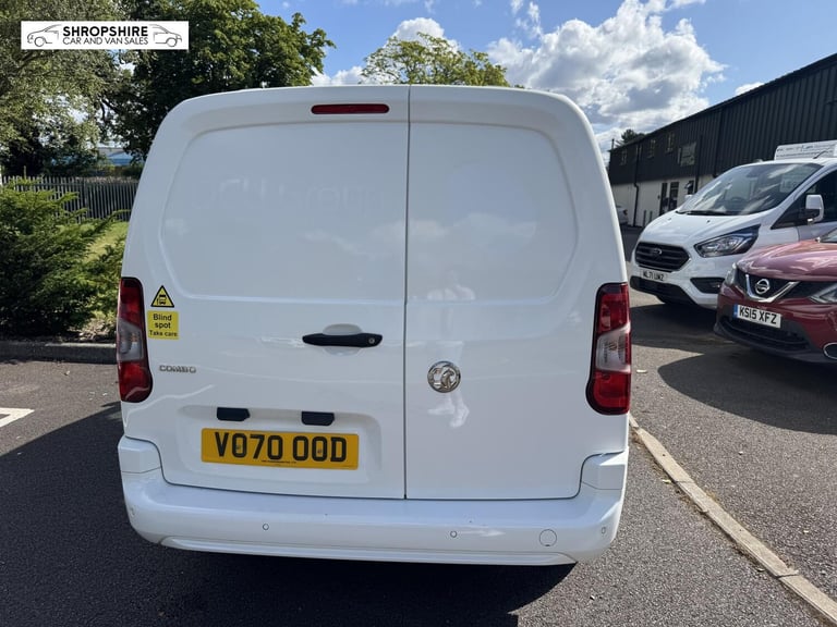 2020 Vauxhall Combo 2300 1.5 Turbo D 100ps H1 Sportive Van PANEL VAN DIESEL Manual