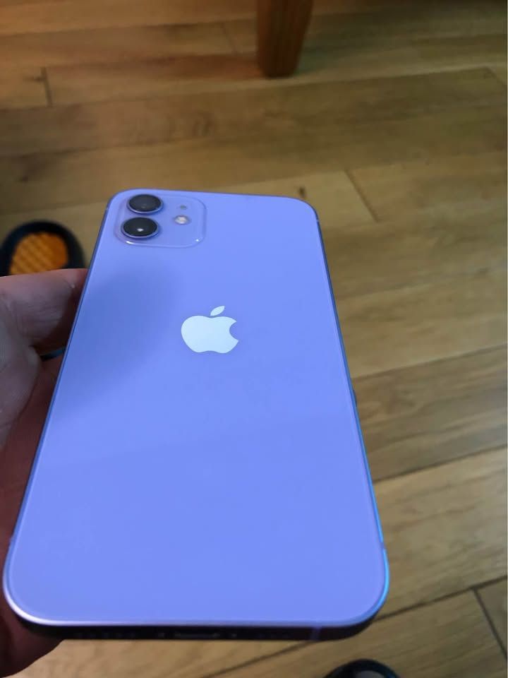 iPhone 12 unlocked 64gb