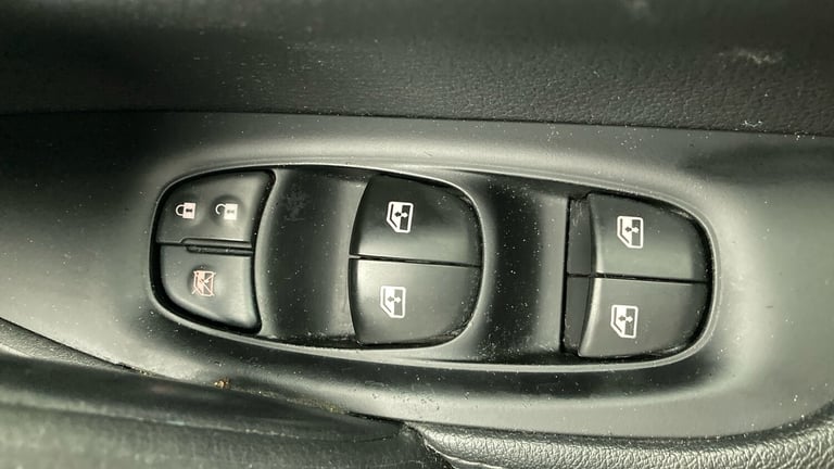 2019 Nissan Qashqai 1.3 DiG-T Acenta Premium 5dr Petrol Hatchback Hatchback Petrol Manual