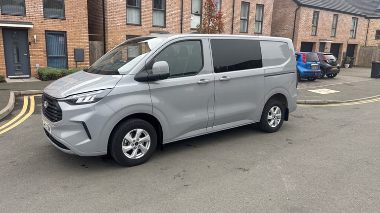 2025 Ford Transit Custom 320 L1 Diesel Fwd 2.0 EcoBlue 136ps H1 Double Cab Van Limited Auto Crew ...