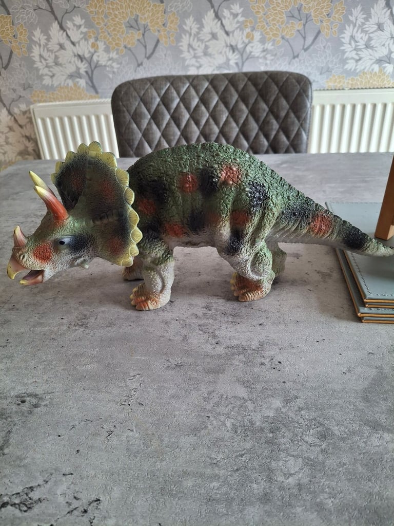 image for Dinosaur figure