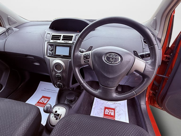TOYOTA YARIS 1.3 Dual VVT-i T Spirit 2011