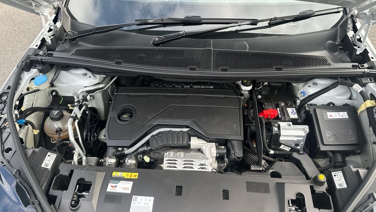 2025 Peugeot 3008 1.2 MHEV GT SUV 5dr Petrol Hybrid e-DSC Euro 6 (s/s) (136 ps) SUV Hybrid Automatic