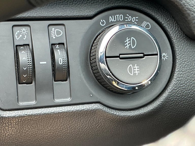 2017 Vauxhall Insignia 2.0 CDTi ecoFLEX SRi VX Line Nav Euro 6 (s/s) 5dr HATCHBACK Diesel Manual