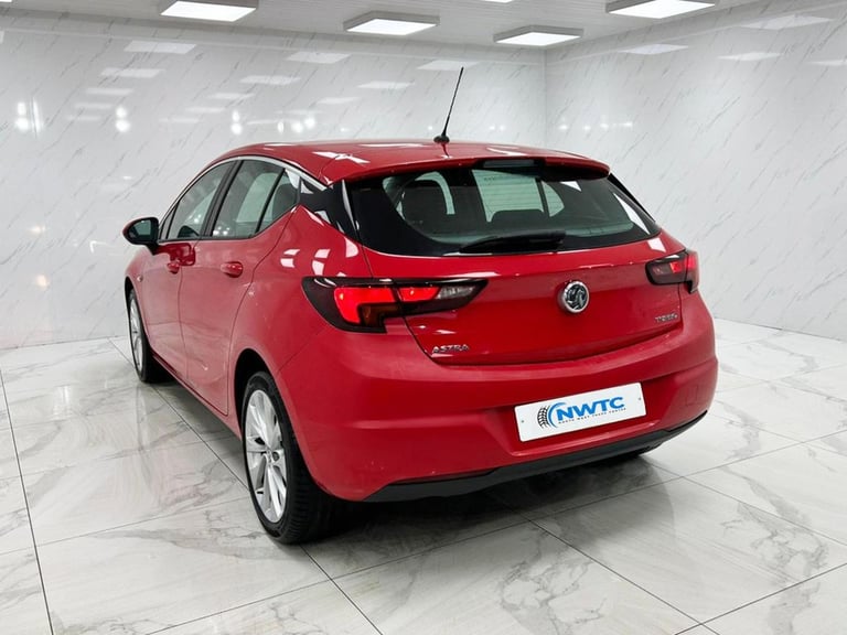 2017 Vauxhall Astra *AUTO!* 1.4i Turbo Design Hatchback 5dr Petrol Auto Euro 6 (s/s) (150 ps) F H...