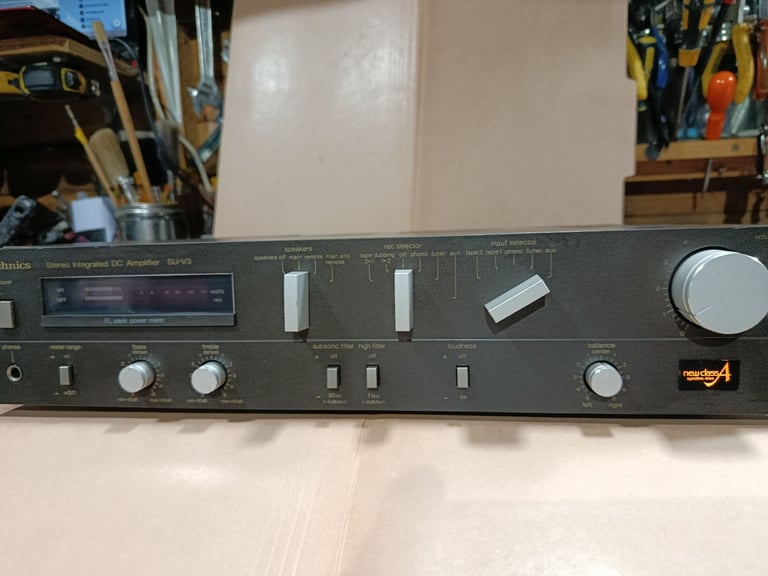 AMPLIFIER TECHNICS SU-V3 HI-FI AMP SEPARATE 