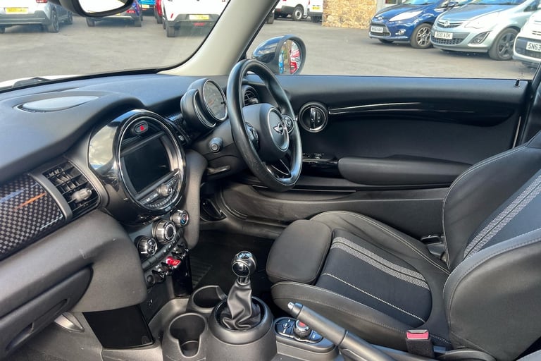 MINI 3 Door Hatch 2.0 Cooper S Hatchback 3dr Petrol Manual Euro 6 s/s 192 Ps
