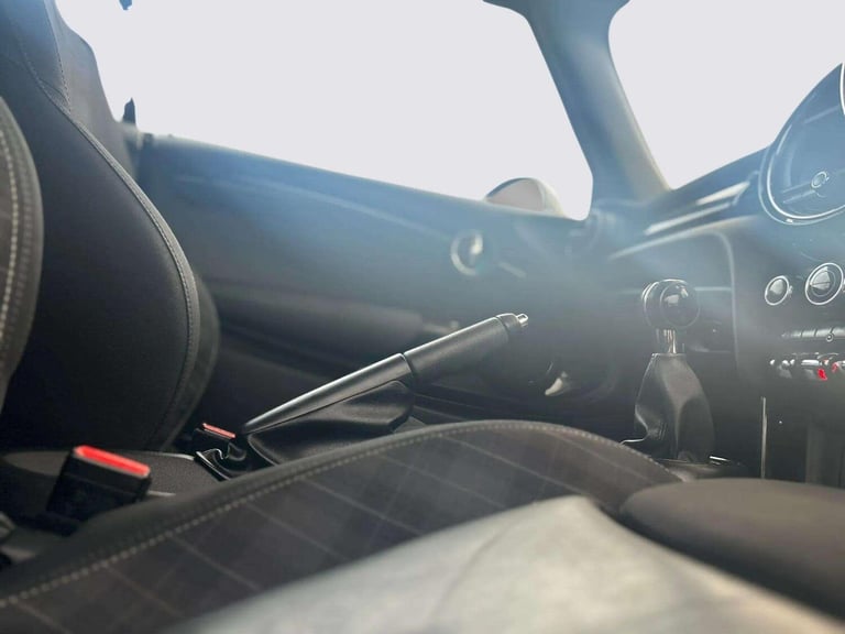 2016 MINI Convertible 1.5 Cooper D Euro 6 (s/s) 2dr CONVERTIBLE Diesel Manual