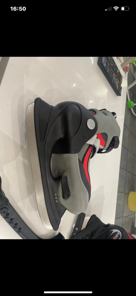 Blade skating boots 