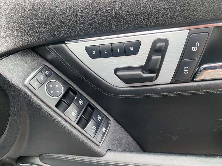2010 Mercedes-Benz C63 AMG AUTO