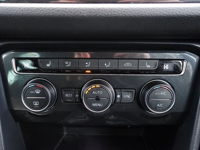 2019 Volkswagen Tiguan 2.0 TSI SEL SUV 5dr Petrol DSG 4Motion Euro 6 (s/s) (190 ps) ESTATE Petrol...