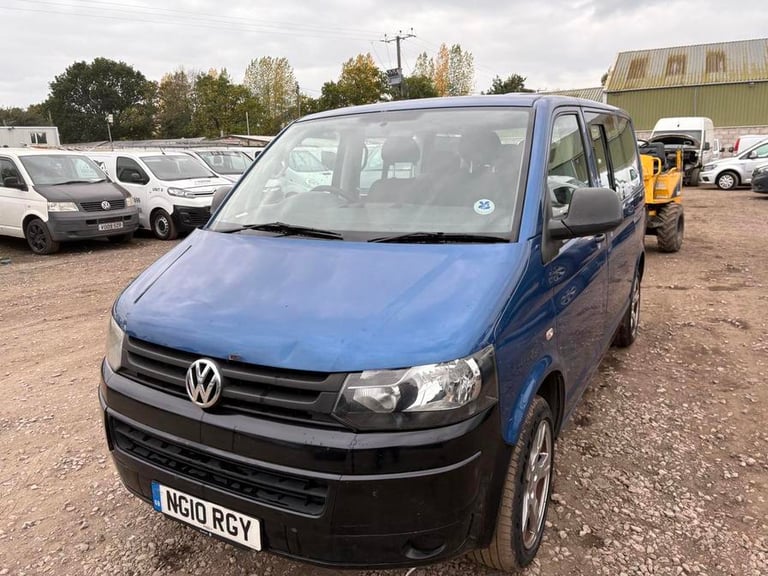 2010 Volkswagen Transporter Transporter T30 S 84 TDI SWB Minibus DIESEL Manual