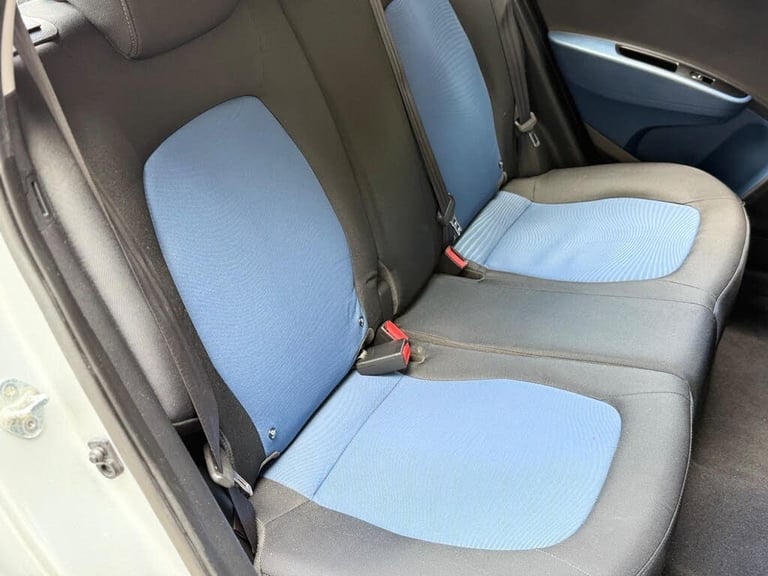 2017 Hyundai i10 1.0 PREMIUM CHEAP TAX GREAT 1ST CAR CD/MP3/USB BLUETOOTH AIR CON ALLOYS 1 Y HATC...