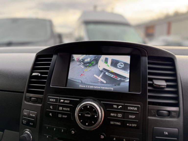 2015 Nissan Navara Double Cab Pick Up Tekna 2.5dCi 190 4WD Auto PICK UP DIESEL Automatic