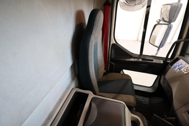 2018 (18 PLATE) Volvo FL250 4x2 Euro 6 Refrigerated