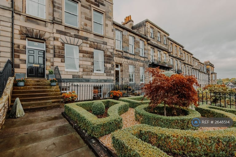 3 bedroom flat in Lynedoch Place, Edinburgh, EH3 (3 bed) (#2648514)