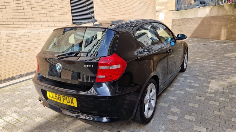 BMW, 1 SERIES, Hatchback, 2009, Manual, 1599 (cc), 3 doors