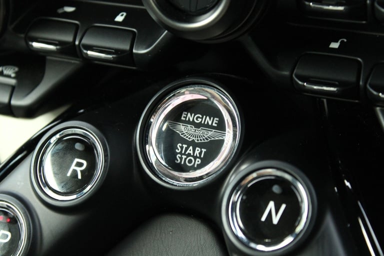  Aston Martin Vantage 4.0 V8 Coupe 2dr Petrol Auto Euro 6 (510 ps) Petrol Automatic
