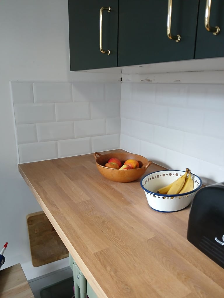 image for Metro tiles, white, 4.5 boxes